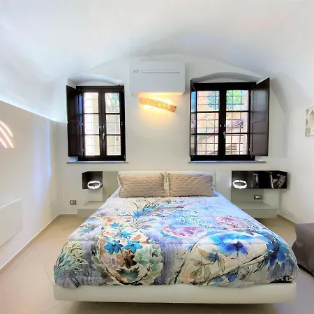 Violante-central In Apartment Siena
