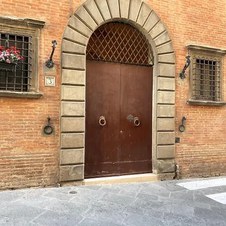 Apartment Violante-central In Siena